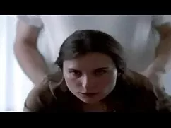 La ragazza diventa a ...