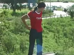 Petite bionda con gr ...
