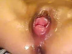 Sesso sul cofano di  ...